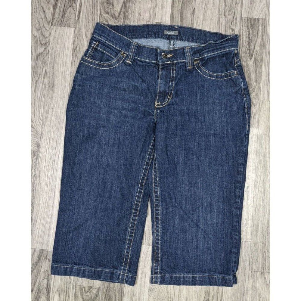 Cabelas Womens Size 10 Regular Embroidered Pockets Denim Blue Jeans‎ Capris